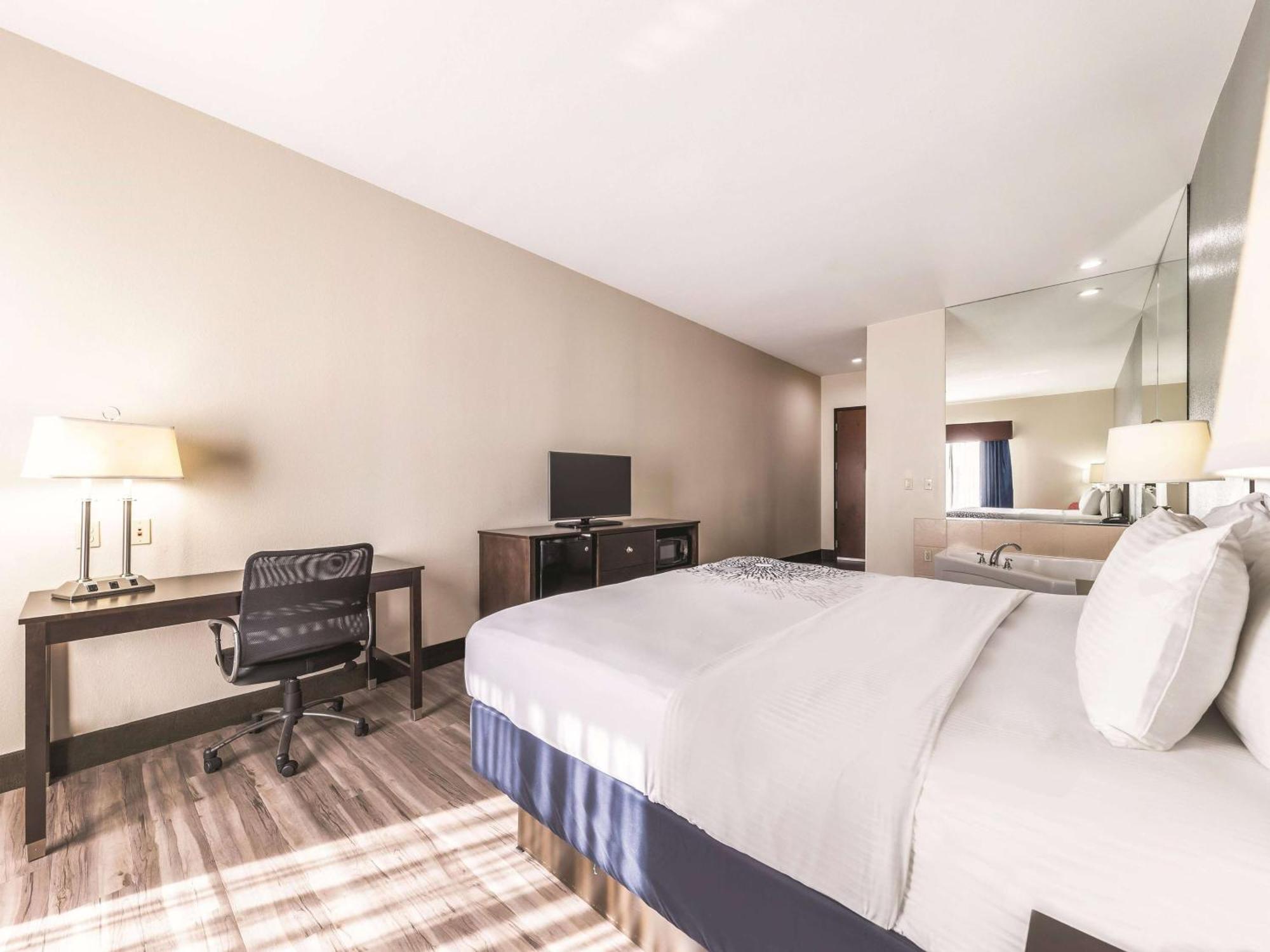 Hotel La Quinta By Wyndham Tulsa - Catoosa Extérieur photo